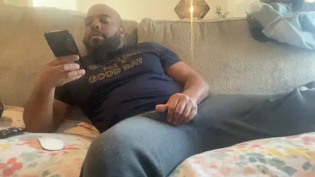 Snapshot of Bbcfun44 chatting on December 18, 2024, 6:57 pm Bbcfun44 online show from December 18, 2024, 6:57 pm