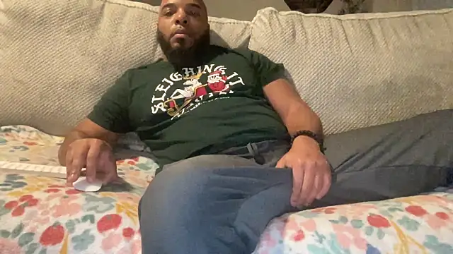 Snapshot of Bbcfun44 chatting on December 26, 2024, 1:21 pm Bbcfun44 online show from December 26, 2024, 1:21 pm