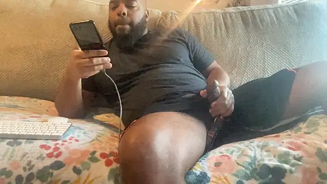 Snapshot of Bbcfun44 chatting on December 29, 2024, 3:35 pm Bbcfun44 online show from December 29, 2024, 3:35 pm