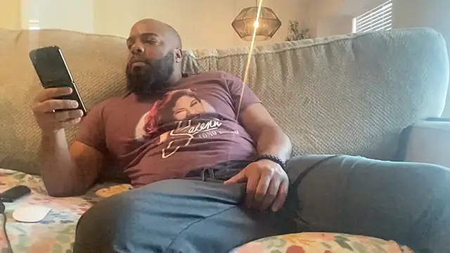 Snapshot of Bbcfun44 chatting on January 17, 2025, 9:50 pm Bbcfun44 online show from January 17, 2025, 9:50 pm