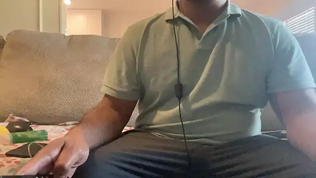 Snapshot of Bbcfun44 chatting on February 3, 2025, 4:41 pm Bbcfun44 online show from February 3, 2025, 4:41 pm