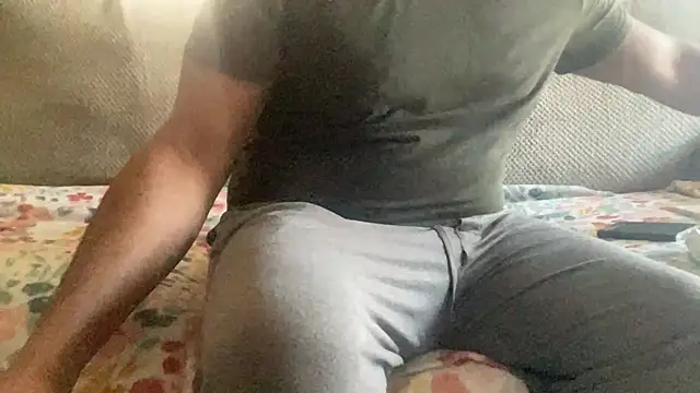 Snapshot of Bbcfun44 chatting on February 15, 2025, 9:26 pm Bbcfun44 online show from February 15, 2025, 9:26 pm