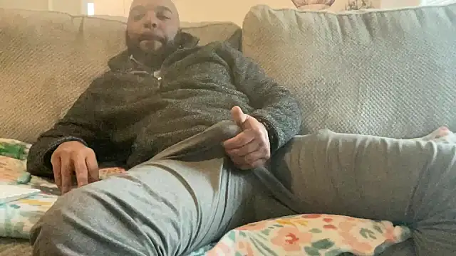 Snapshot of Bbcfun44 chatting on February 19, 2025, 10:31 pm Bbcfun44 online show from February 19, 2025, 10:31 pm