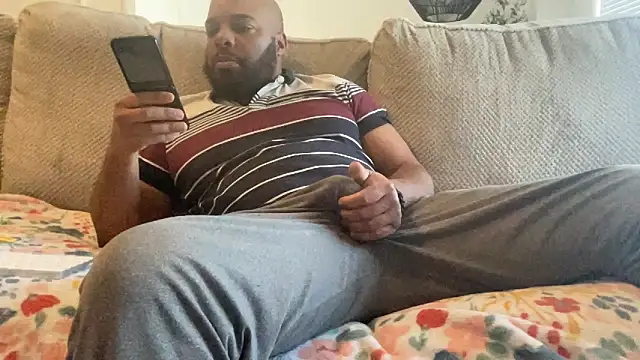 Snapshot of Bbcfun44 chatting on February 20, 2025, 7:41 pm Bbcfun44 online show from February 20, 2025, 7:41 pm