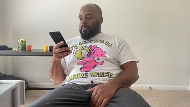 Snapshot of Bbcfun44 chatting on October 27, 2025, 4:00 pm Bbcfun44 online show from October 27, 2025, 4:00 pm