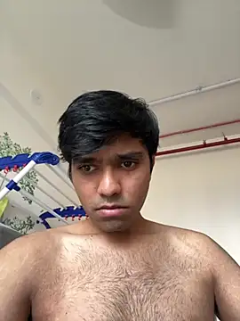 Snapshot of BoyzaraHatke chatting on January 17, 2026, 11:37 am BoyzaraHatke online show from January 17, 2026, 11:37 am