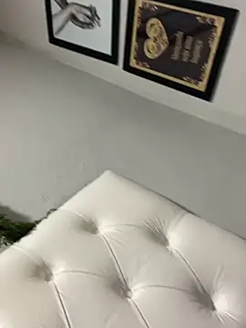 novinhoabc01 online show from January 4, 2025, 6:41 am