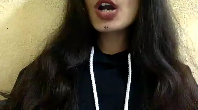 krati74 online show from January 23, 2025, 5:42 pm