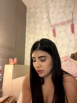 kyber  online show from December 5, 2024, 6:00 pm