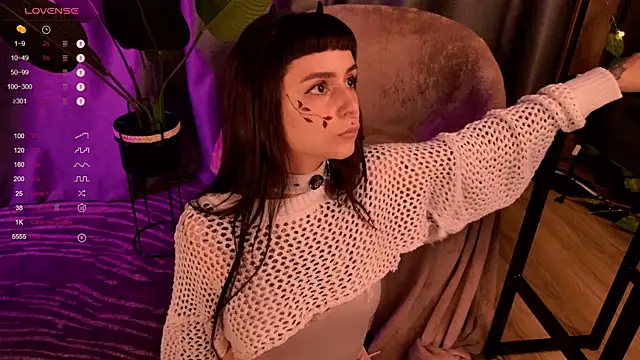 MichaellaMoon online show from December 15, 2024, 9:20 pm