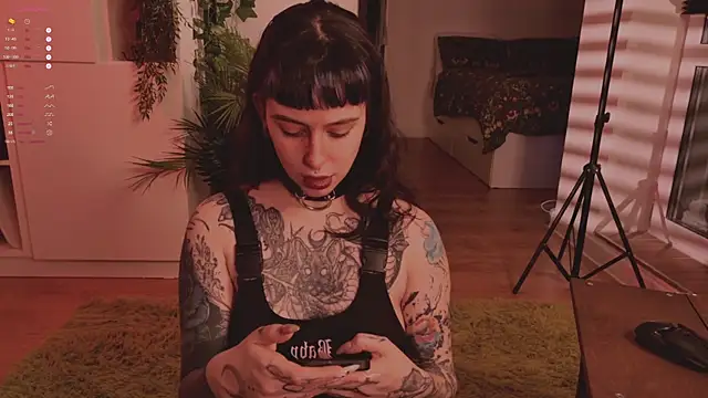 MichaellaMoon online show from October 3, 2025, 6:38 pm