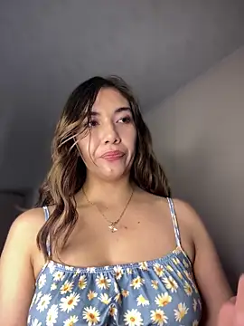 Snapshot of Iris_lee chatting on September 10, 2025, 4:51 pm Iris lee online show from September 10, 2025, 4:51 pm