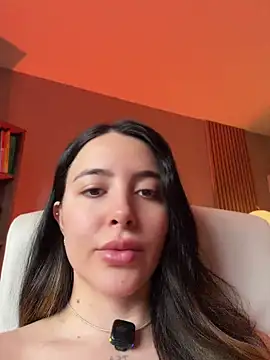 Alessia-miller  online show from July 27, 2026, 10:17 pm