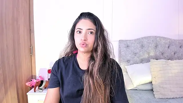 Isa squirt1 online show from December 5, 2025, 3:48 am