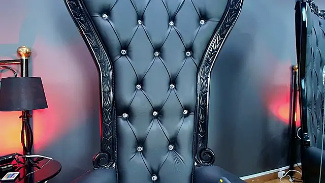 MelaniaKnauss online show from February 7, 2025, 8:31 pm