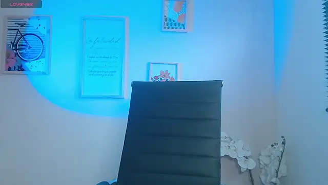 Snapshot of lucy_diiaz chatting on February 13, 2025, 2:09 pm lucy diiaz online show from February 13, 2025, 2:09 pm