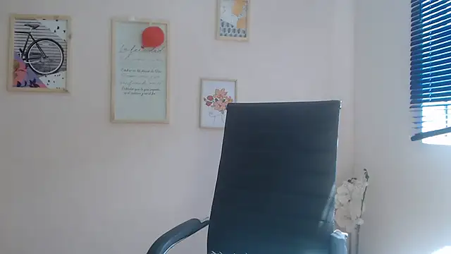 Snapshot of lucy_diiaz chatting on March 3, 2025, 6:44 pm lucy diiaz online show from March 3, 2025, 6:44 pm