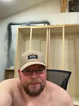 Snapshot of Thenakedjoiner1 chatting on February 28, 2026, 8:43 pm Thenakedjoiner1 online show from February 28, 2026, 8:43 pm