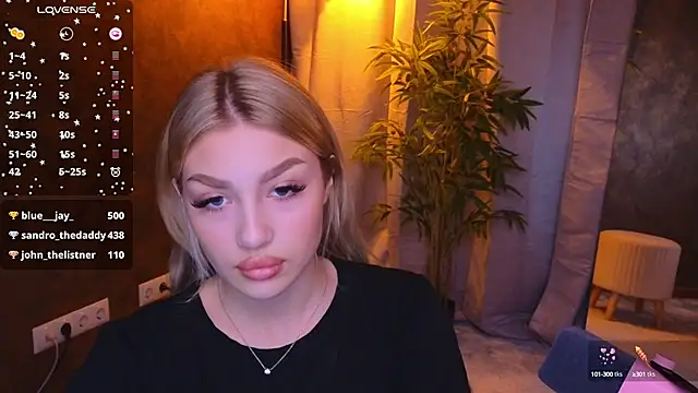 Ella Milla online show from January 20, 2025, 8:41 am