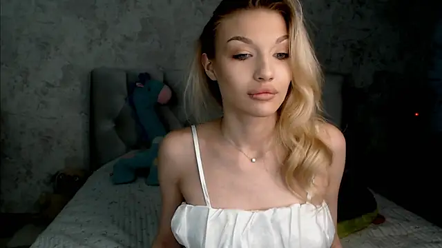 Ella Milla online show from July 1, 2026, 12:40 pm