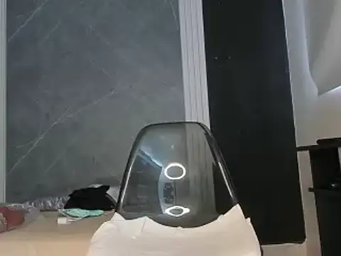 YummyDuooo online show from February 13, 2025, 5:22 pm