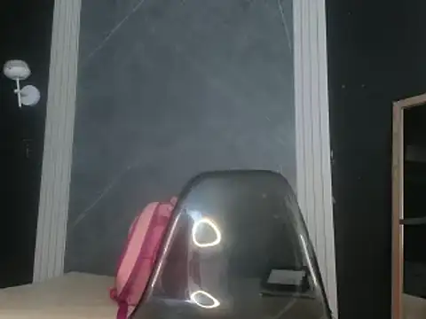 YummyDuooo online show from February 24, 2025, 5:20 pm