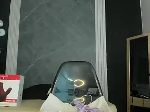 YummyDuooo online show from February 27, 2025, 12:56 pm