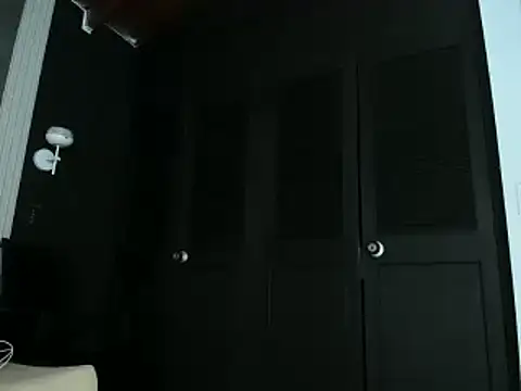 YummyDuooo online show from March 4, 2025, 5:24 pm