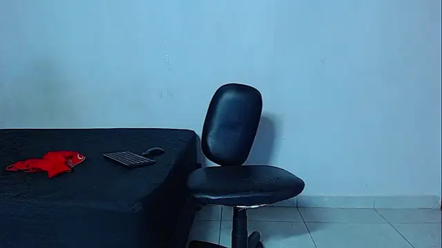 Snapshot of mikecoper_23 chatting on February 4, 2026, 1:50 pm mikecoper 23 online show from February 4, 2026, 1:50 pm