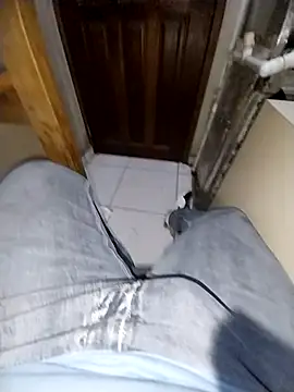 Whiper2024 online show from February 20, 2026, 6:19 pm