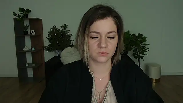 MariaSttone online show from February 6, 2025, 6:13 pm