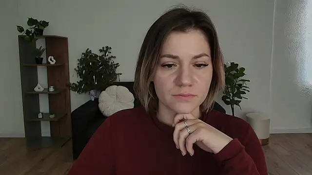 MariaSttone online show from February 9, 2025, 9:47 am