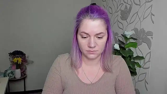 MariaSttone online show from April 9, 2026, 8:25 pm