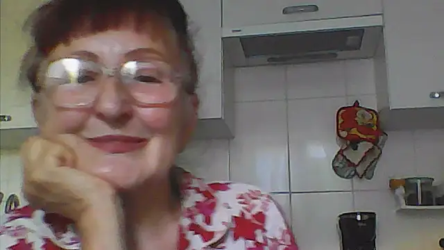 TanyaSweet634 online show from July 13, 2026, 5:10 am