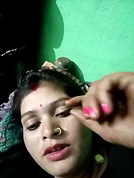 Snapshot of Chandni chatting on February 13, 2025, 3:56 pm Chandni online show from February 13, 2025, 3:56 pm