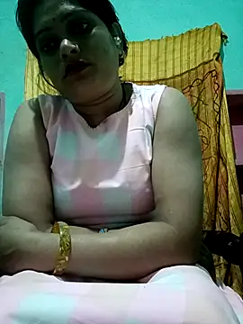 Snapshot of Chandni chatting on February 19, 2025, 6:43 pm Chandni online show from February 19, 2025, 6:43 pm