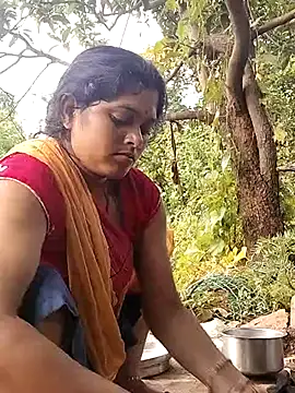 Snapshot of Chandni chatting on September 19, 2025, 2:24 am Chandni online show from September 19, 2025, 2:24 am