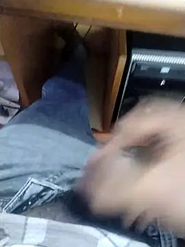 Tamilandteluguboy14 online show from January 19, 2026, 10:52 am