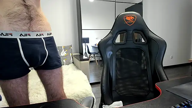 White Dylan online show from November 26, 2025, 1:01 pm