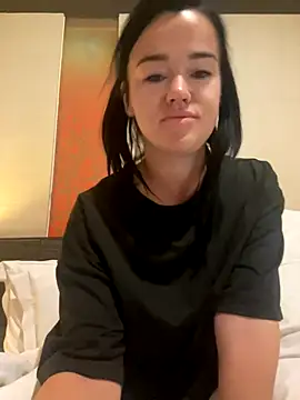 Snapshot of English-Chloe96 chatting on November 15, 2025, 4:43 am English-Chloe96 online show from November 15, 2025, 4:43 am