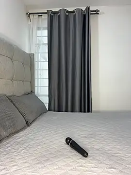 prettiepearl online show from March 26, 2026, 10:10 am