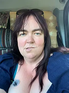 Snapshot of curvy-milf-abbie chatting on June 24, 2026, 10:47 am curvy-milf-abbie online show from June 24, 2026, 10:47 am