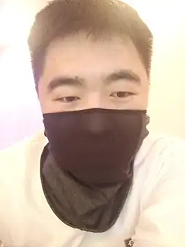 MinGGB online show from December 1, 2025, 2:33 pm