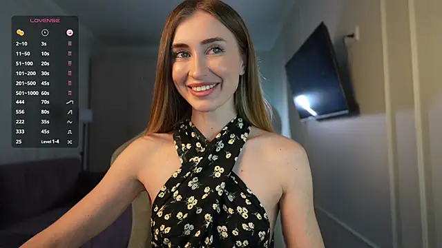 Coconutkittyy online show from October 22, 2025, 5:02 pm