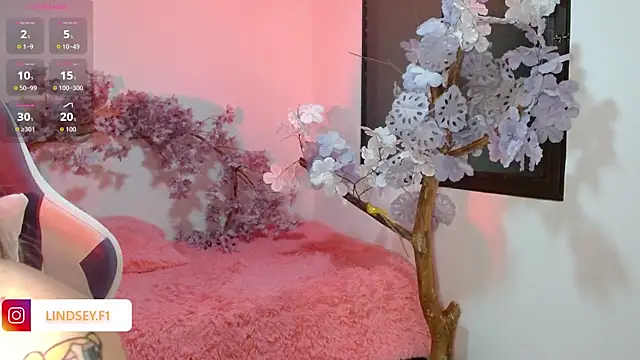 NaomiFox1 online show from October 22, 2025, 3:40 am