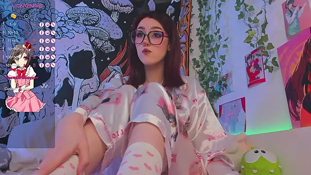 kissthasky online show from September 12, 2025, 6:57 am