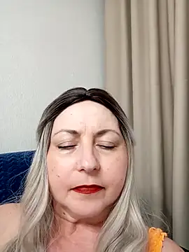 Lana Luna1 online show from October 18, 2025, 4:08 pm