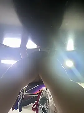 sofiafantasy online show from December 17, 2025, 8:37 pm