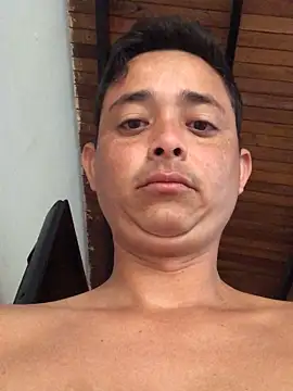 isacalejandroo online show from January 27, 2025, 2:35 pm