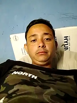 isacalejandroo online show from March 22, 2025, 3:09 am